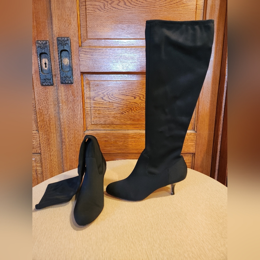Donald J Pliner vero cuoio knee high stretch heels
